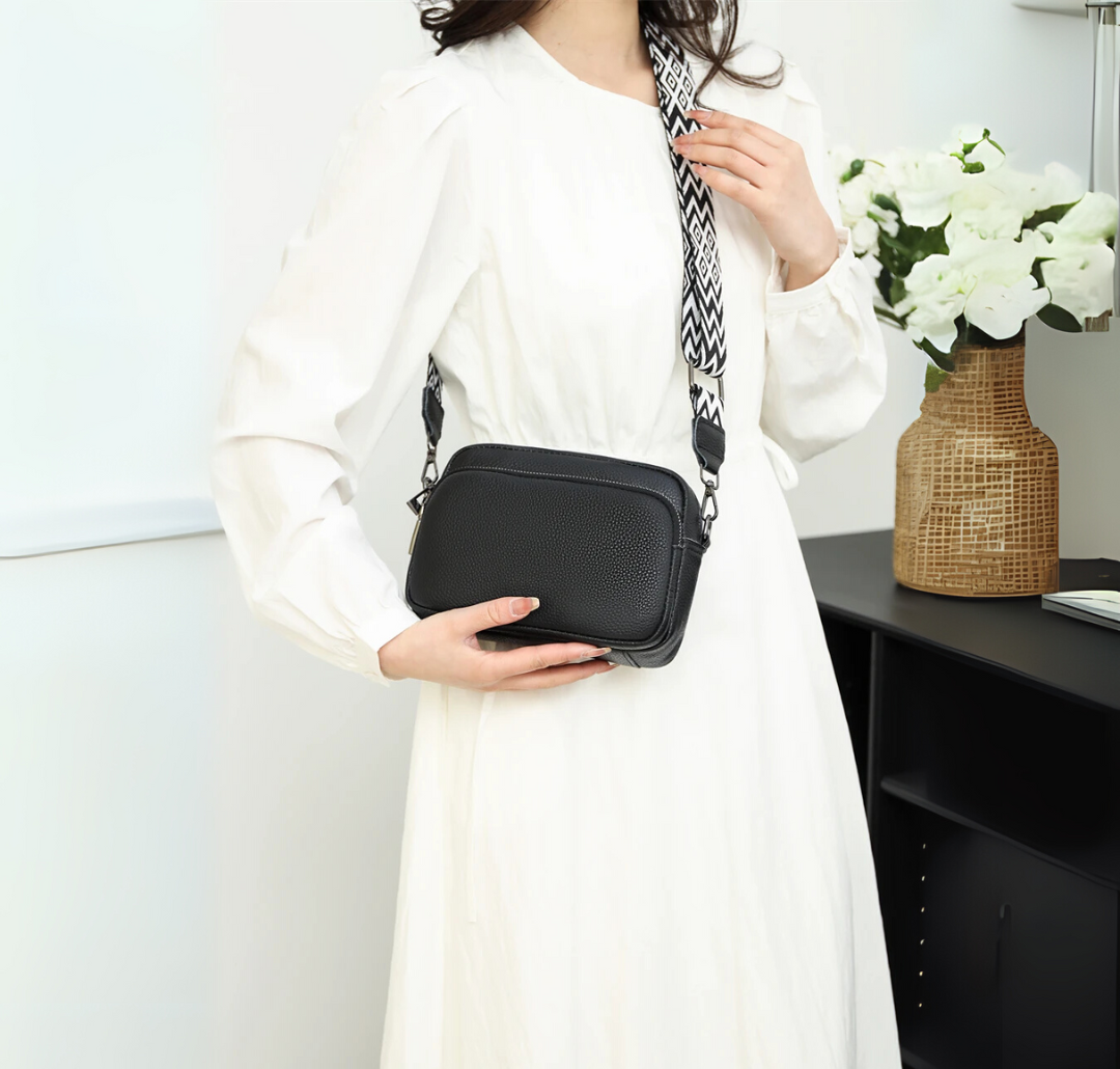 The Victoria Crossbody