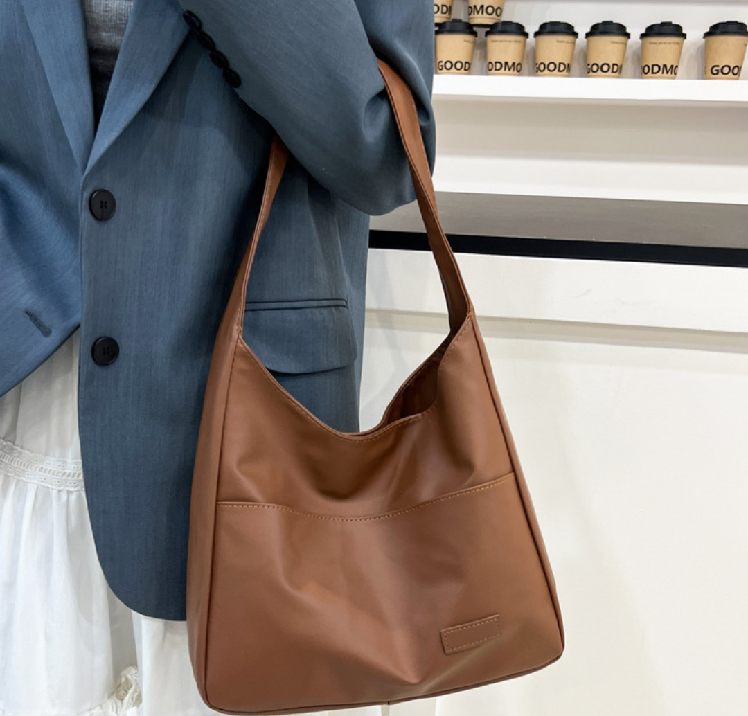 Everyday Victoria Shoulder Bag